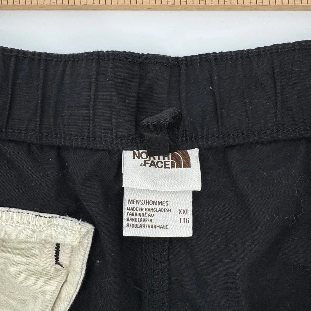 The North Face Men Class V Belted Cargo Shorts Black XXL Hiking Utility NF0A55V8
